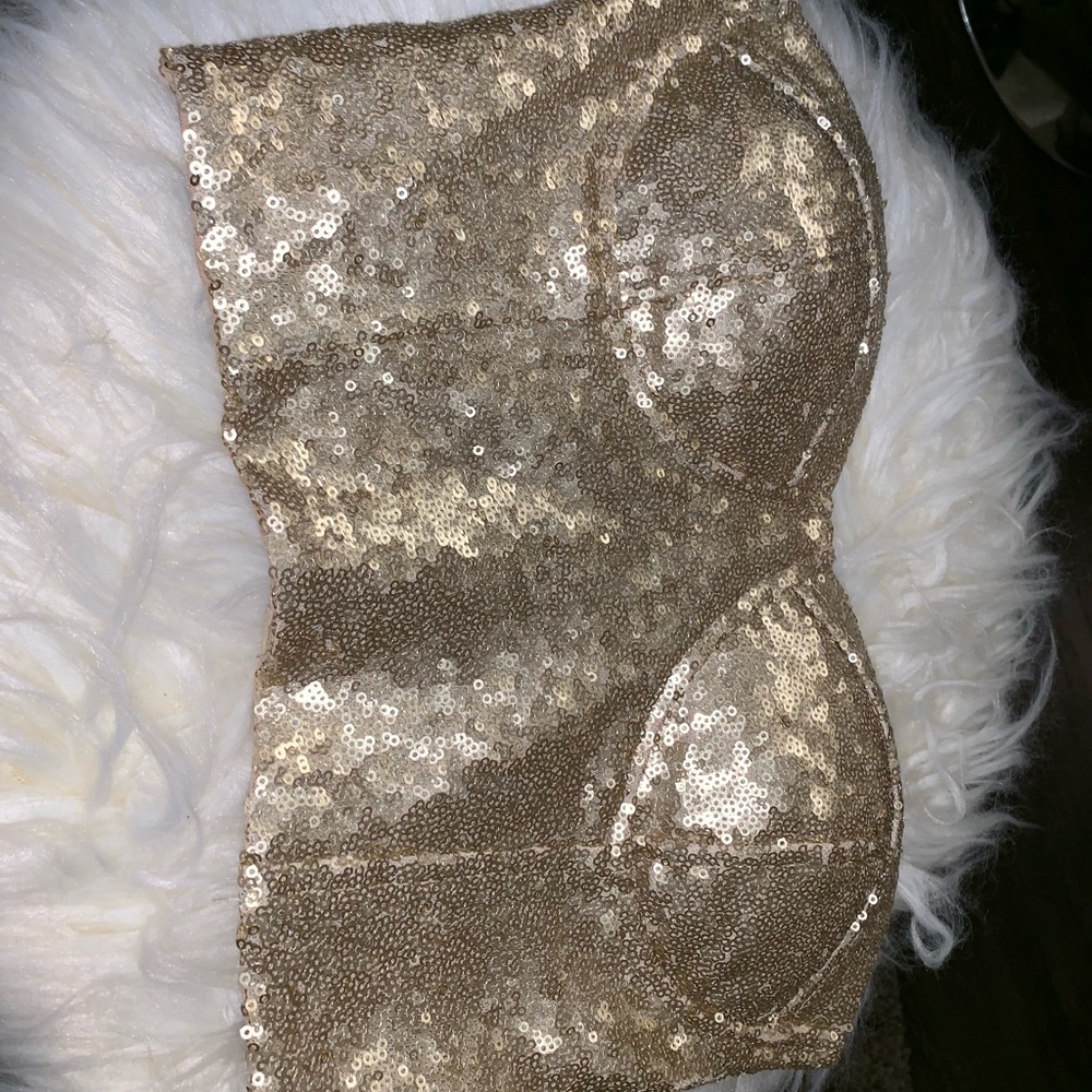 Small Charlotte Russe Crop Top